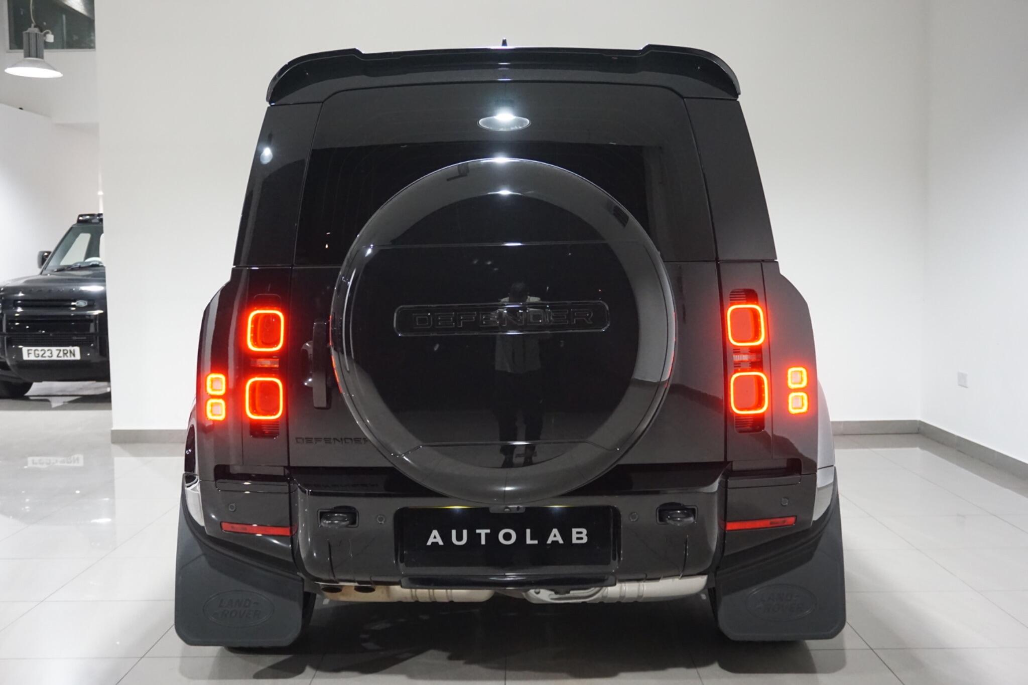 Land Rover Defender 110 3.0 D350 MHEV X-Dynamic HSE Hard Top SUV Auto 4WD MWB Euro 6 (s/s) 5dr